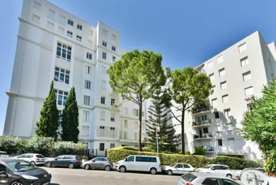 1appartement Lumineuxcheckprofile Hébergement de vacances *